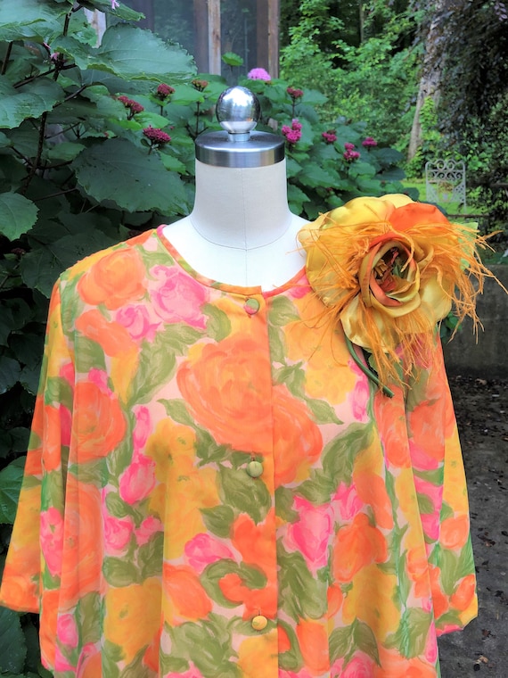 Gorgeous 60's Sheer FLORAL Overlay PEIGNOIR/Adora… - image 1