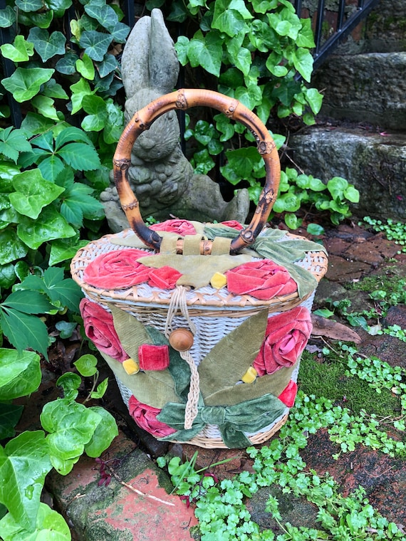 Rose Wicker Basket Purse/50's Wicker Purses/Vintag