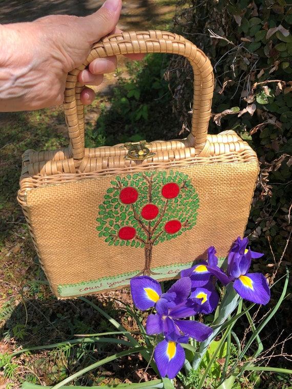 VINTAGE 1960's LARGE RED, WHITE & BLUE WOVEN WICKER PURSE – The LP Golf  Collection