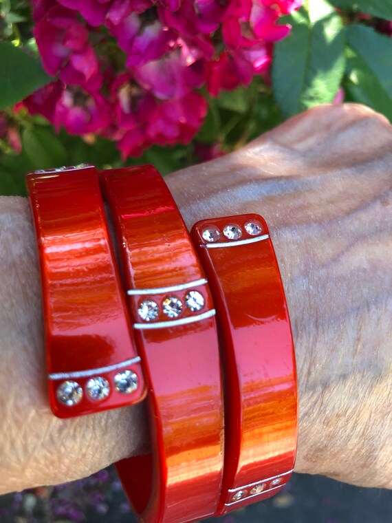STUNNING 50's LUCITE BRACELET with Rhinestones/Lucite… Gem