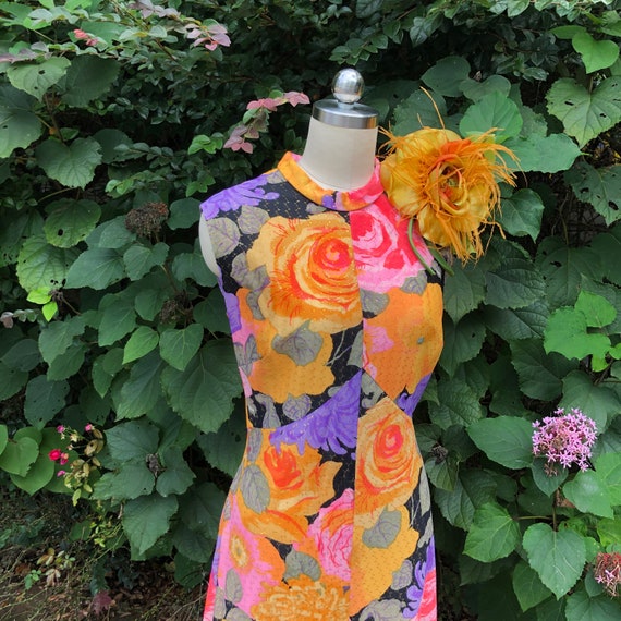 GORGEOUS 60's FLORAL Dress/60’s Flower Power Dres… - image 7