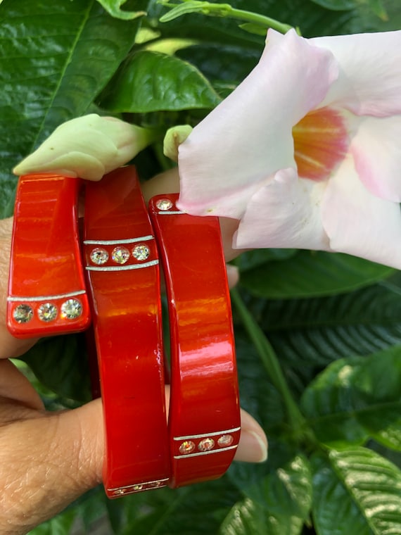 STUNNING 50's LUCITE BRACELET with Rhinestones/Lucite… Gem