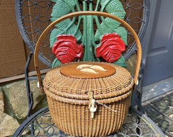 Barlow Type NANTUCKET BASKET Vintage W/faux Carved Double
