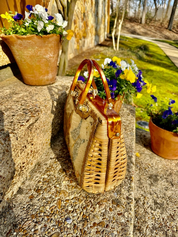 RARE WICKER BUTTERFLY Handbag/Lucite Purses/Vinta… - image 4