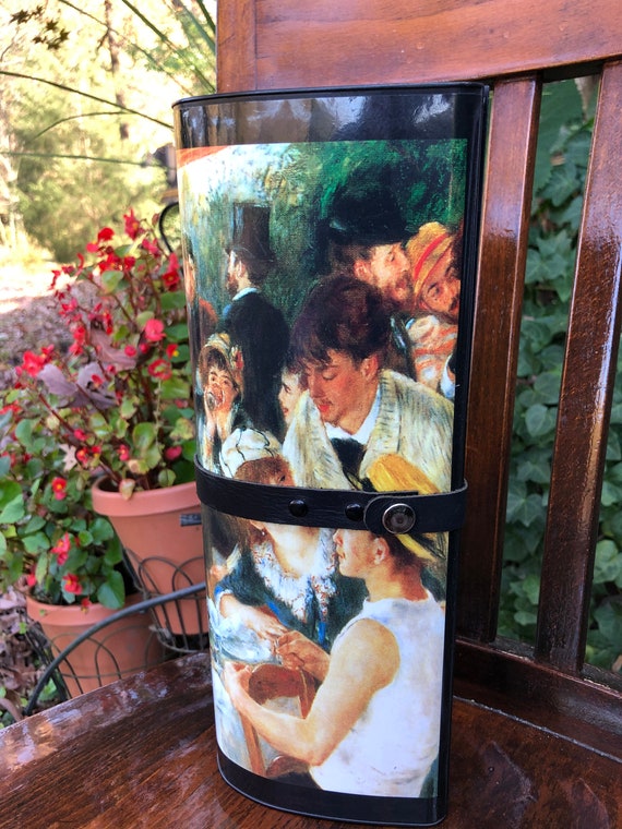 MAGAZINE CLUTCH Renoir Boating Party/Magazine Hand