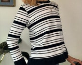 Striped Cotton Crewneck Sweatshirt Vintage 90s Black and White Stripe Cotton Pullover Minimal Summer Sweatshirt 90s Grunge Long Sleeve