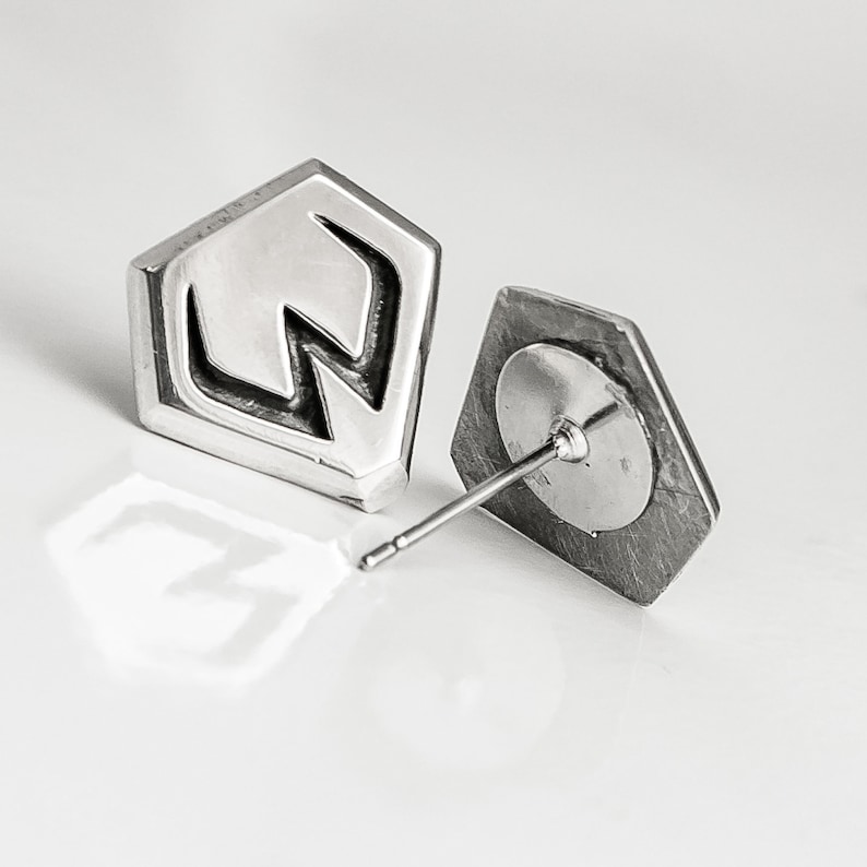 Overwatch Widowmaker silver stud earrings Overwatch jewelry Perfect accessory for Overwatch cosplay