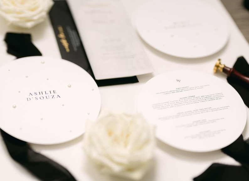 Menu Round Shape Pearl Embellished Wedding Dinner Menus, Round Shaped Menus, Printed ...