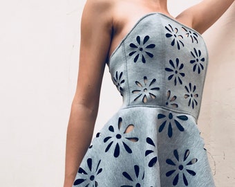 Sweet strapless dress