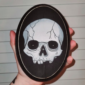 Skull Plaque - Witchy Decor, Dark Art, Halloween Art, Goth Decor, Vintage Skull Art, Skull Decor, Spooky Decor, Spooky Art, Wooden Artwork