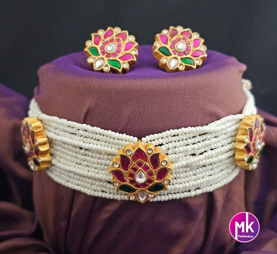 Jadau Kundan Lotus Premium Quality Matte Finish piroyi pearl Bridal Choker with Lotus Earrings -  MK Fashionkart