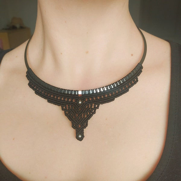 Collier / Torque / Ras de cou Micro Macramé Acier et Noir / Necklace / Collar / Choker Macrame