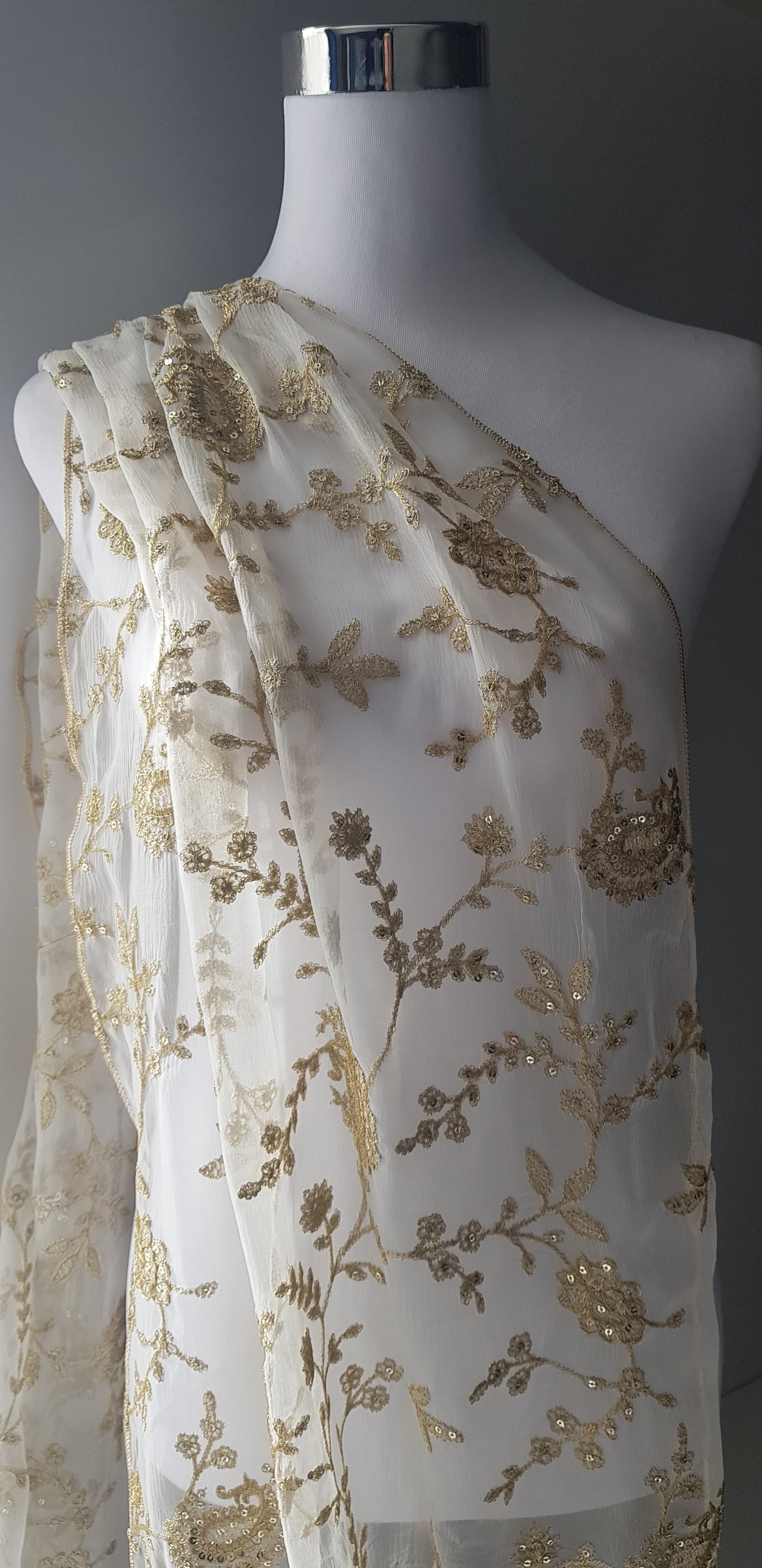 shawl warna gold