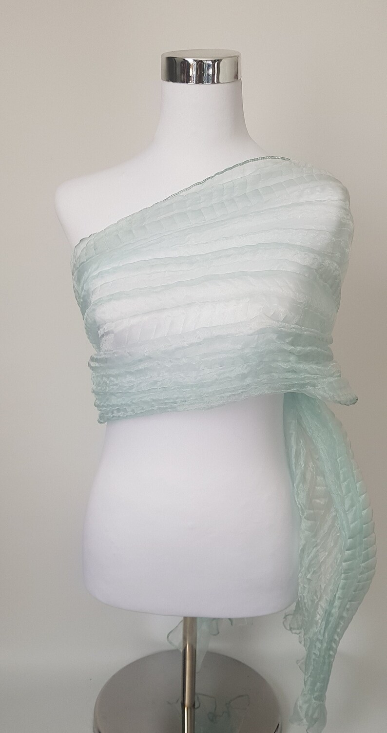 mens green shawl