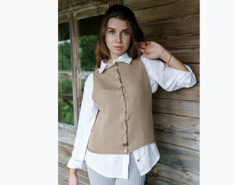 Woolen vest top with buttons, Sleeveless hand knitted minimalist pullover vest, Pure alpaca sweater vest in beige colour, Vintage style vest