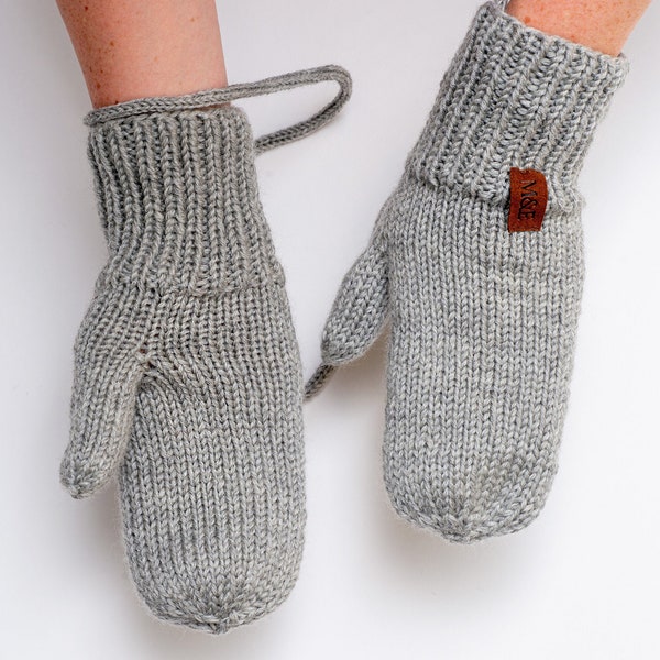 Merino Wool Mittens with String, Comfy Spring Mittens for Kids, Oldschool Gray Mittens