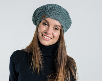 Stijlvolle Franse merinosbaret voor dames, warmgrijze minimalistische hoed, baret moederhoed