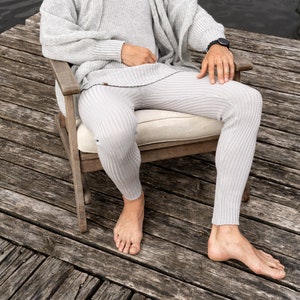 Men&#39;s yoga knitted leggings, Soft thin merino wool joggers, Comfortable men&#39;s homewear, Natural merino wool leggings in light grey