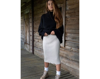 100% Merino Wool Skirt, Knitted Pencil Skirt, Soft Woolen Skirt, Women's Outfit, Stylish Knit Midi Skirt