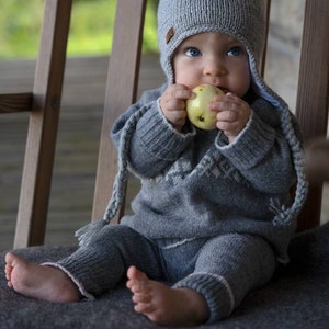 Set of Natural Merino Wool Pullover Top and Pants for Kids in Scandinavian Style, Cosy Two Piece Unisex Set