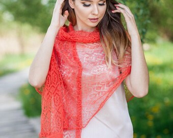 Bufanda tipo bandana de punto de lino ligero, perfecta para usar en capas, para protegerse del sol o para usar como estilo playero, confeccionada con hilos sostenibles y transpirables.
