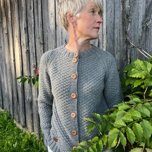 Vintage women sweater, Natural wool buttoned cardigan, Hand knit sweater, Vintage womens woolen jacket, Eco woolen short alpaca cardigan image 6