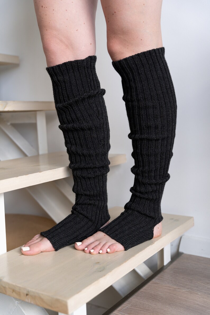 Chaussettes montantes pour femmes, jambières en laine mérinos tricotées à la main, jambières de yoga Pilates sans pieds en laine douce, cadeau pour amateur de yoga Noir