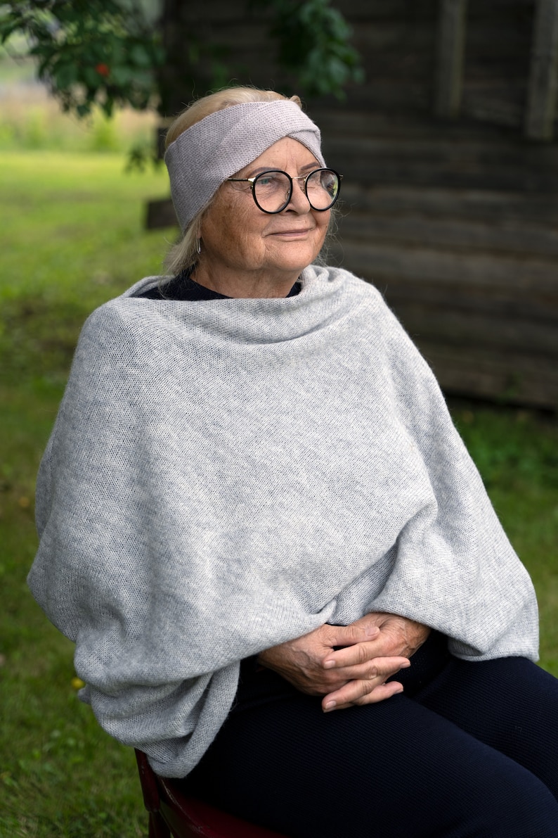 Women soft wool pullover poncho, Oversized blanket sweater, Lightweight warm knitted woolen throw, One size cosy poncho cape, US duties free image 4