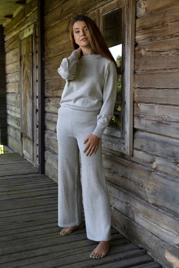 Trendy Knitted Merino Wool Outfit, Matching Sweatshirt and Wide Pants Set,  Two Piece Loungewear Relaxed Womens Knitted Suit 