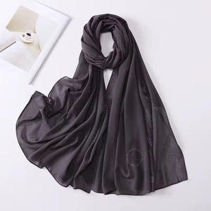 Svart chiffong hijab med strass, lätt och blygsam huvudduk för vardagsbruk, bröllop bild 14