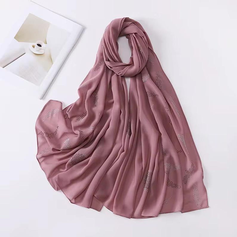 Svart chiffong hijab med strass, lätt och blygsam huvudduk för vardagsbruk, bröllop bild 7