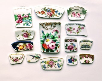 Piezas de porcelana rotas vintage y antiguas para mosaicos, joyería y artesanías