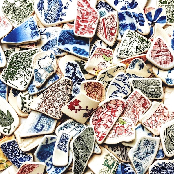 Cerámica marina antigua, pulida y envejecida (de 2,5 cm a 6,3 cm), encontrada en mi vertedero desbordado favorito.