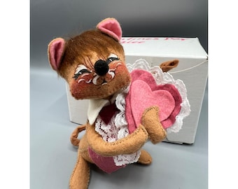 Annalee Vintage Valentines Day Mouse Doll 6" w/ Box Handcrafted Pink Lace Heart