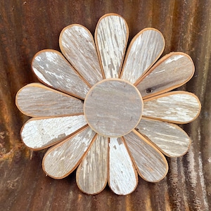 Rustic White Barnwood Flower Wall Decoration