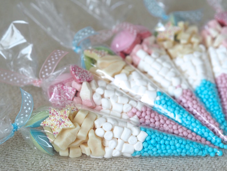 x20 Pre Filled Large Party Sweet /& Chocolate Cones Childrens Kids Gift Bags
