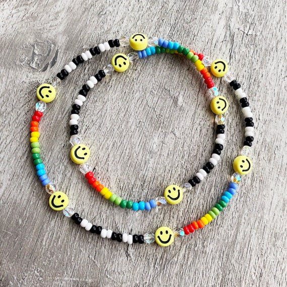 SMILEY CHARM W/MULTI COLORED CRYSTALS SMILEY CHARM W/MULTI COLORED CRYSTALS
