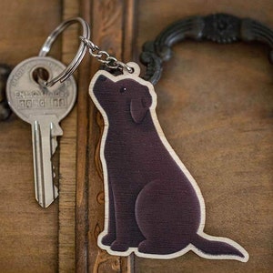 Labrador Wooden Dog Keyring Brown