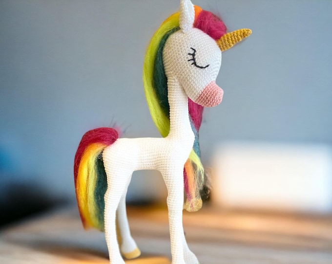 Märchen Einhorn, Regenbogen Magisches Einhorn, Prinzessin Puppe, Einhorn Spielzeug, Bestes Geschenk, Handgemachtes Spielzeug