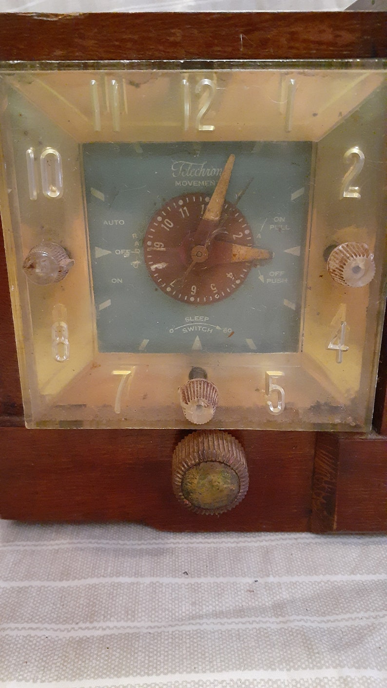 RARE Vintage 1954 Firestone Model 4A128 AM Radio & Telechron Mantle