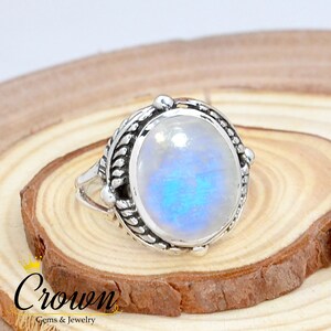 Handmade Rainbow Moonstone Ring: 925 Sterling Silver Leaf Design