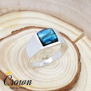 Handgemachter Herrenring mit Labradorit: Sterling Silber Siegelring