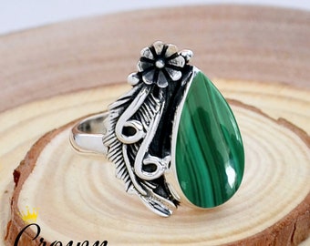 Vintage Navajo Natural Malachite Ring, Sterling Silver Flower Leaf Design
