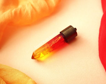 Fire Crystal Point Necklace in Red Orange Yellow Colorful Ombre Sparkling Glitter, Burning Summer Pendant for Her, Hippie Boho Gift for Mom
