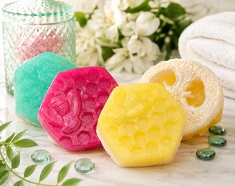 Mydło w kostce Loofah • Peelingujące mydło do ciała • Motyw pszczół