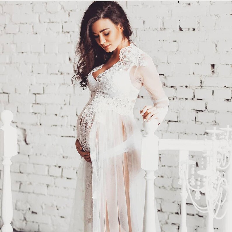 fluffy robe for maternity shoot