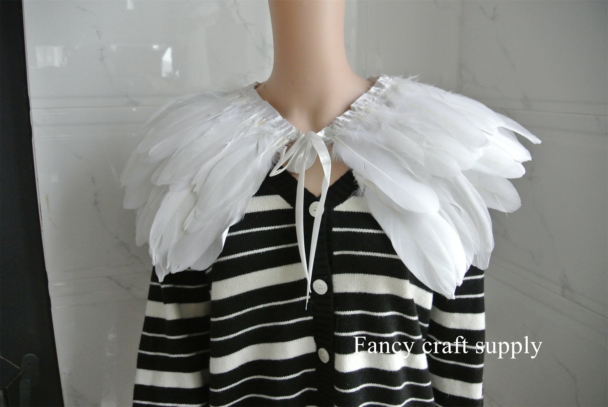 Cape En Plumes Gothique Rouge Pour Femmes - Accessoire Halloween, Carnaval, Soirée Cosplay