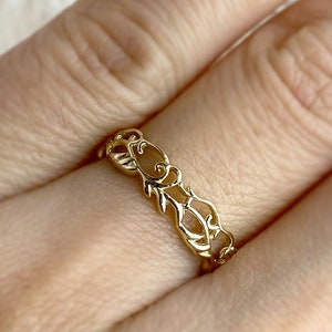 10K Solid Gold Leaf Ring: Botanical Vine Band
