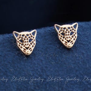 Boucle d'oreille panthère en or 14 carats, boucles d'oreilles tête de léopard, boucles d'oreilles animaux, boucles d'oreilles Huggie, bijoux uniques, tête de panthère, boucles d'oreilles de style vintage