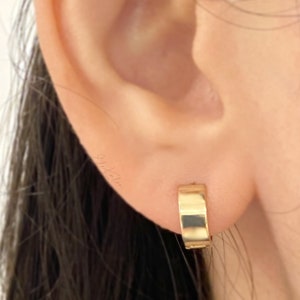 10K Solid Gold Wide Hoop Earrings, Cartilage Hoop, Helix Hoop, Wide Huggie Hoop, Tiny Hoop Earrings, Rose Gold Hoop, Minimalist Earrings